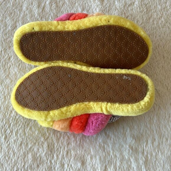 UGG Fluff  Yea slide yellow pink orange size 6 - Picture 8 of 16